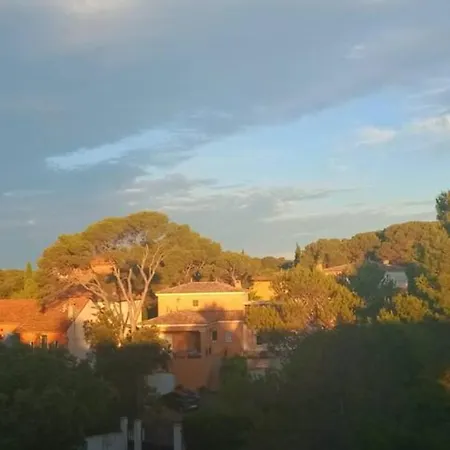 Et Soleil Апартаменты Сен-Рафаэль